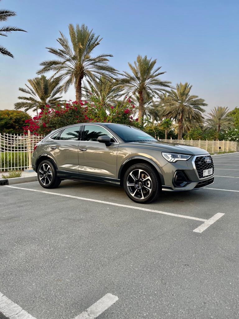 hire Audi Q3 in dubai