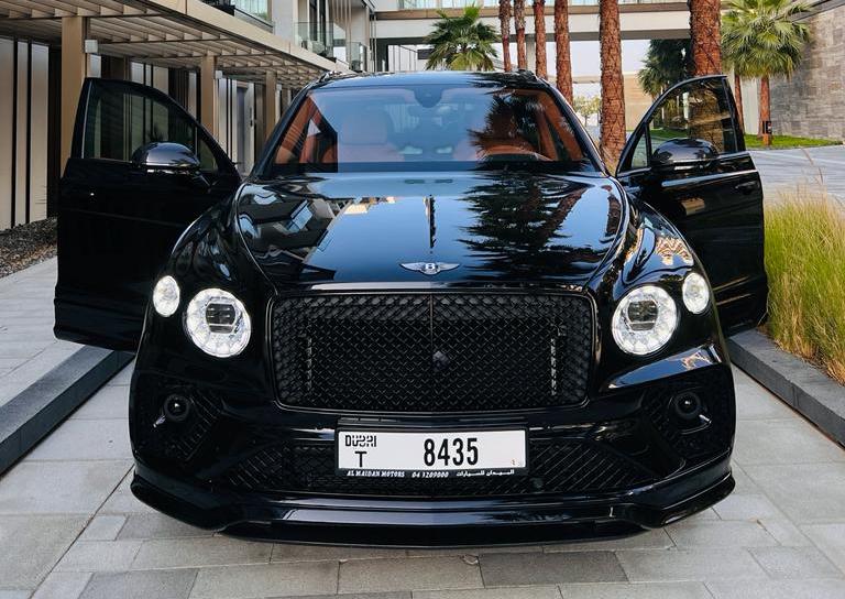 hire Bentley bentayga Black  in dubai