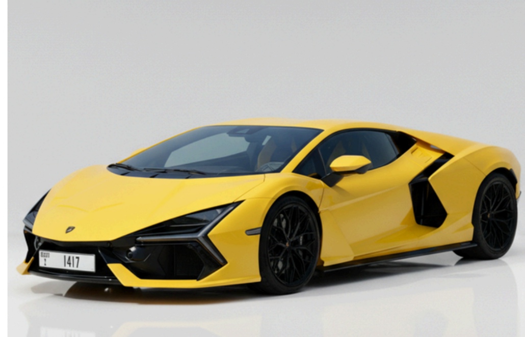 Lamborghini Revuelto V12 Yellow Best Price  2024 Vermietung Dubai