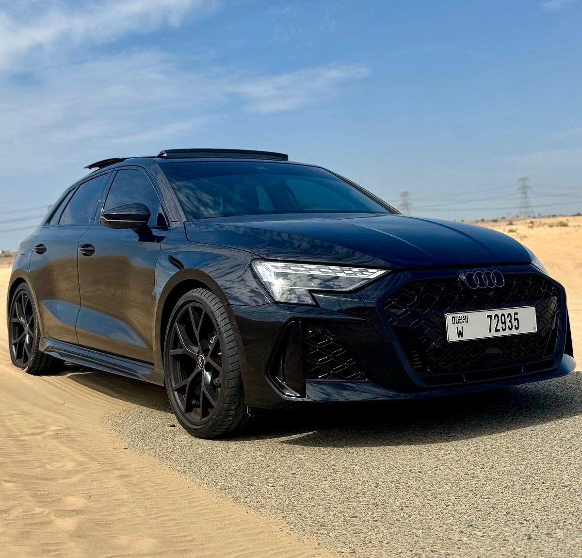 Mieten Sie ein Audi Rs3 Gcc Facelift Black & Grey in Dubai – Beste Preise mit kostenloser Garantie