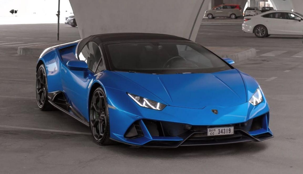 hire Lamborghini Huracan EVO Blue interior Grey in dubai