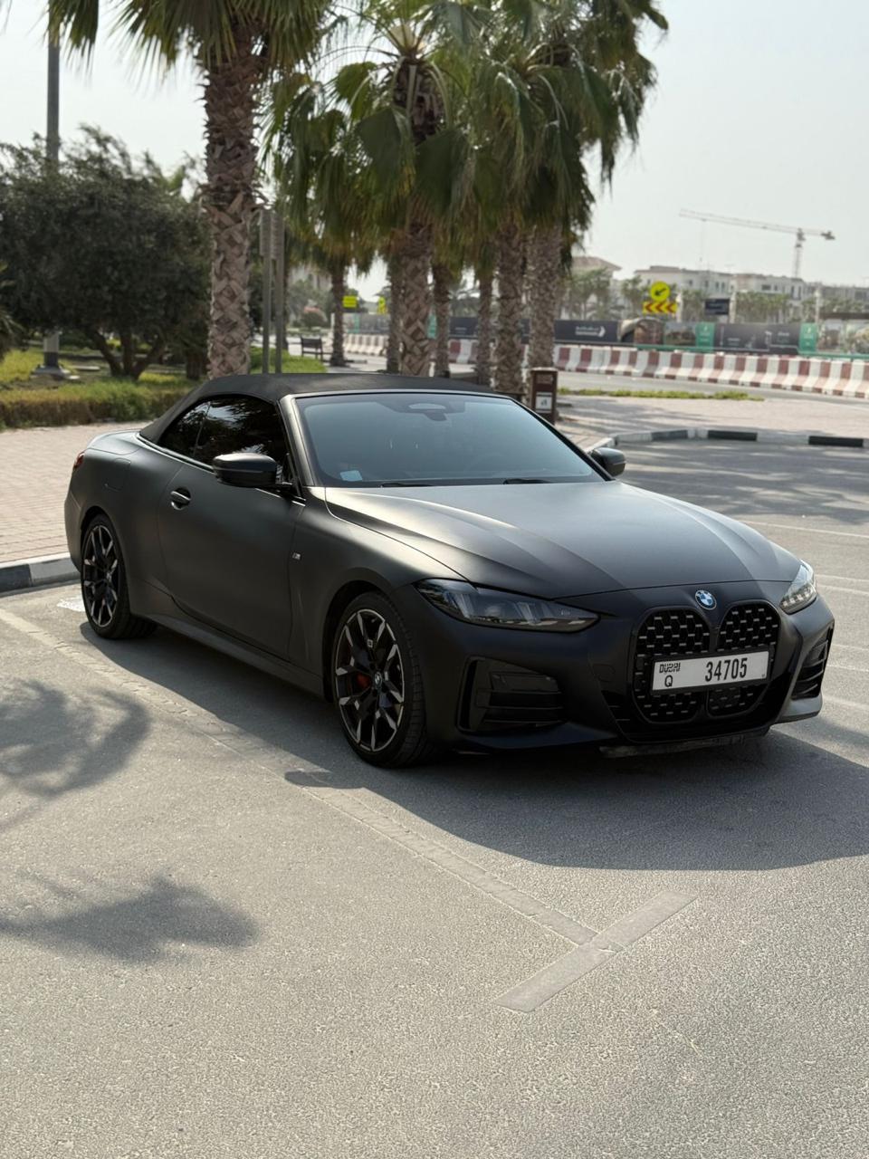 استئجار BMW 420i Cabriolet Black Matte فى دبي