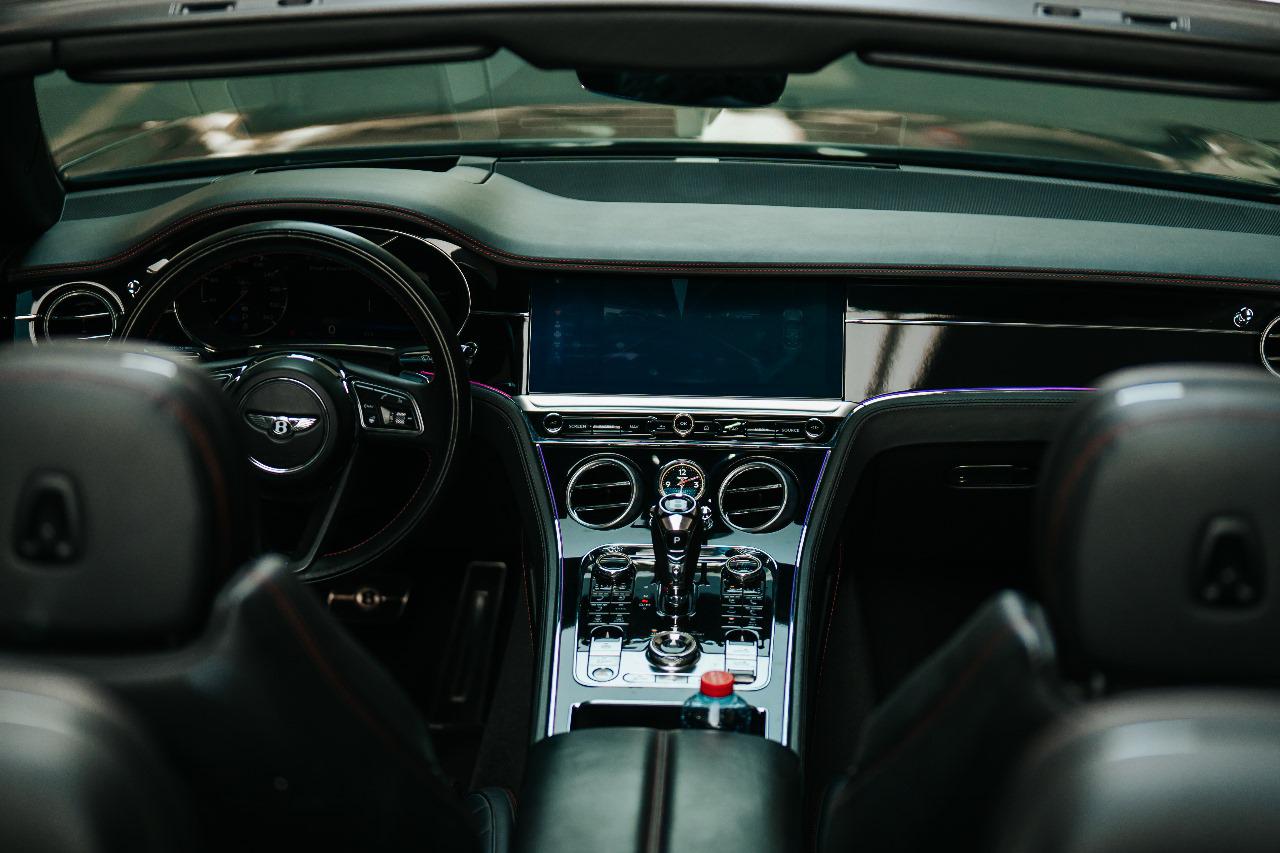 mieten Bentley Continental GT Good Price Black  2023 in Dubai