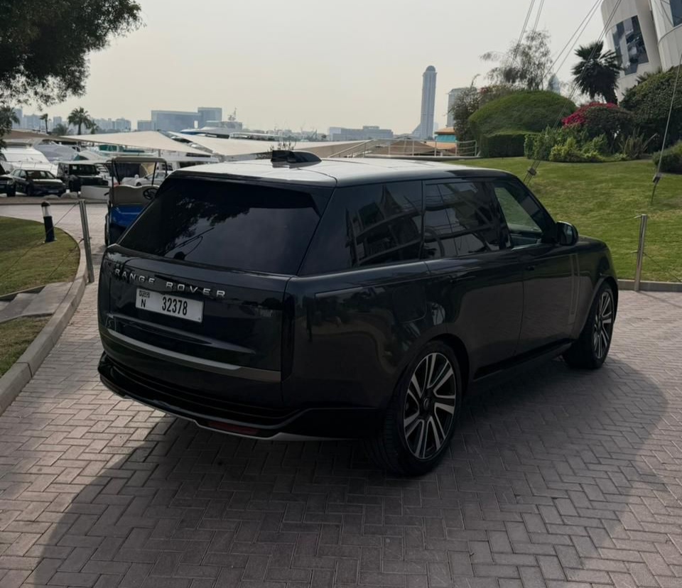 mieten Range Rover Vogue HSE V8 Gray Good Price  2025 in Dubai