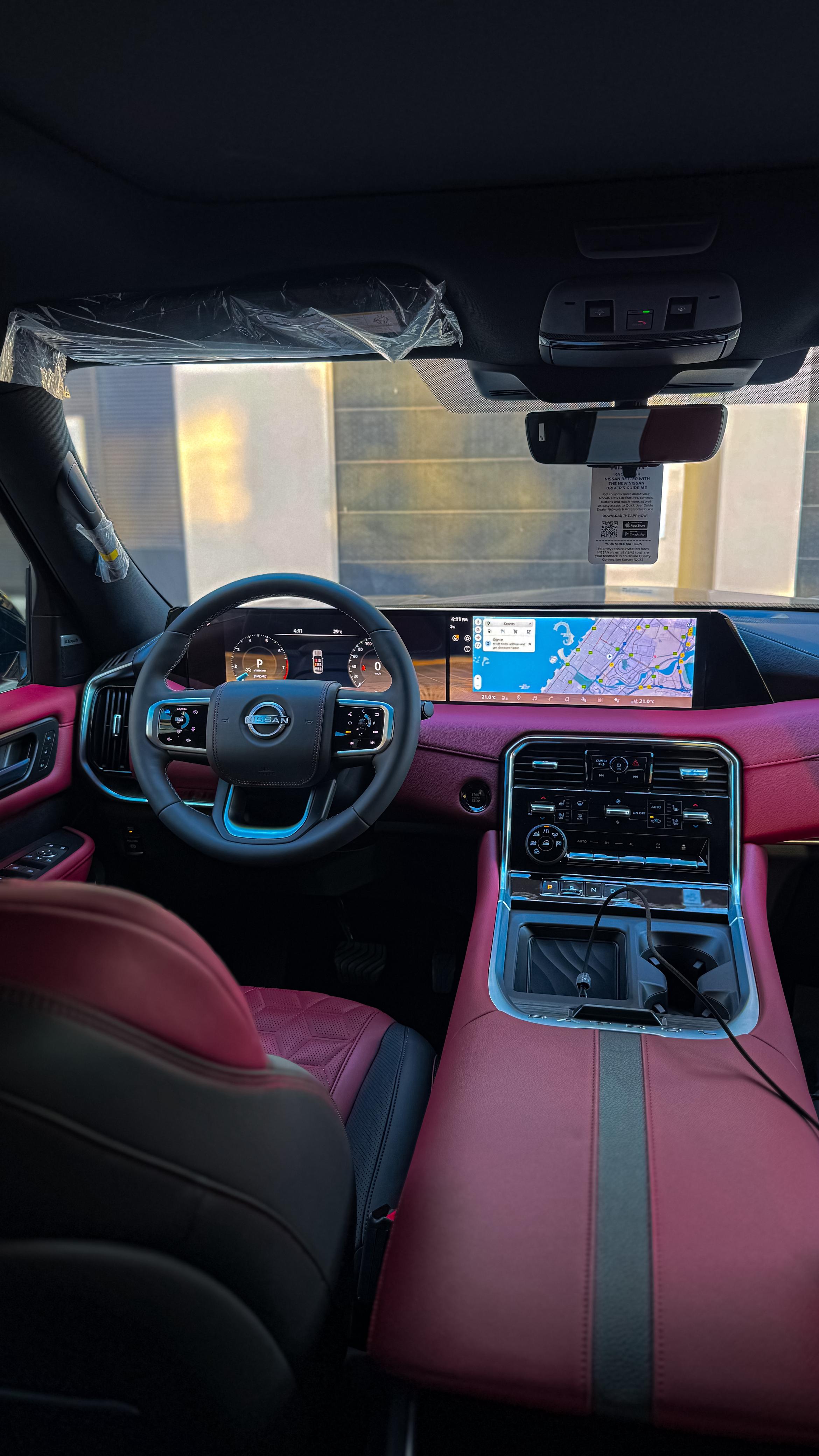 mieten Nissan Patrol Platinum Black interior Red  2026 in Dubai