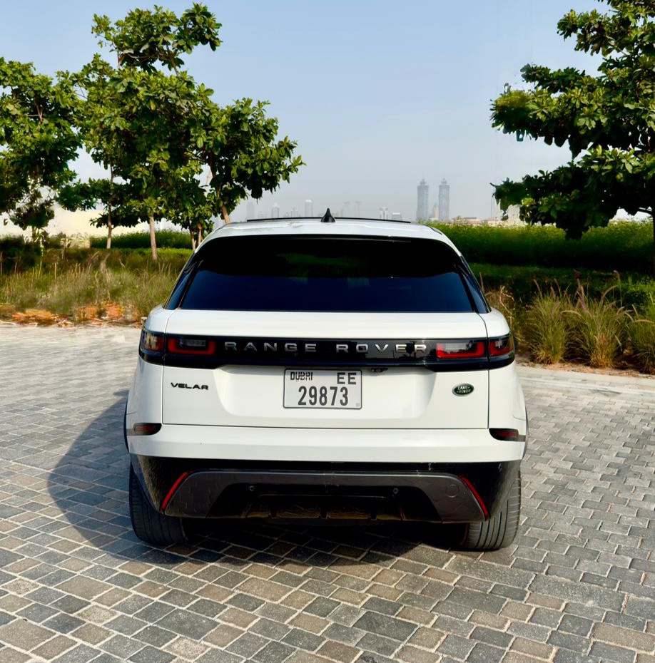 louer Cheap Range Rover Velar White Monthly  2022 à Dubaï